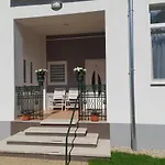 Deri Kert Apartmanhaz B