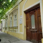 Apartment Deri Kert Apartmanhaz B *