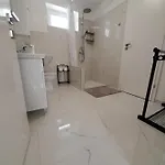 Apartment Deri Kert Apartmanhaz B