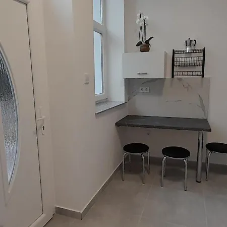 Déri Kert B Appartement *