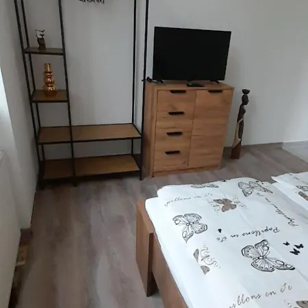 Appartement Deri Kert Apartmanhaz B *