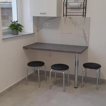 Deri Kert Apartmanhaz B Apartmán *
