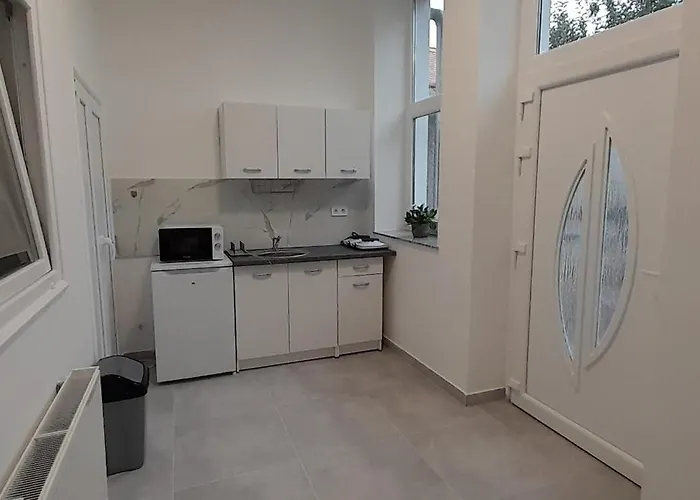 Lejlighed Deri Kert Apartmanhaz B *