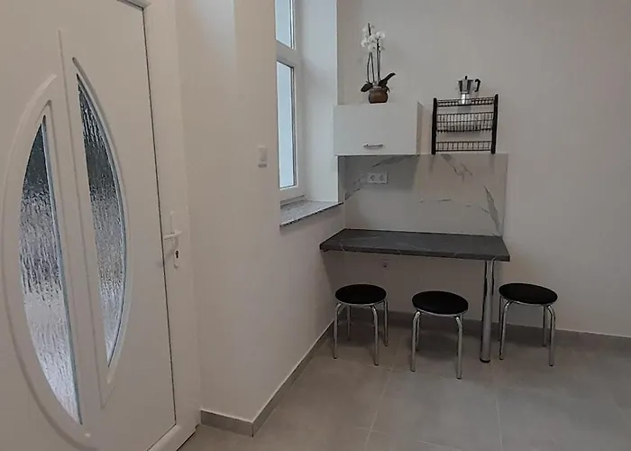 Déri Kert B Appartement *